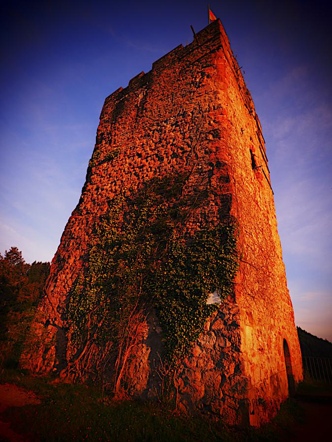 Turm Sonnenaufgang Weitwinkel