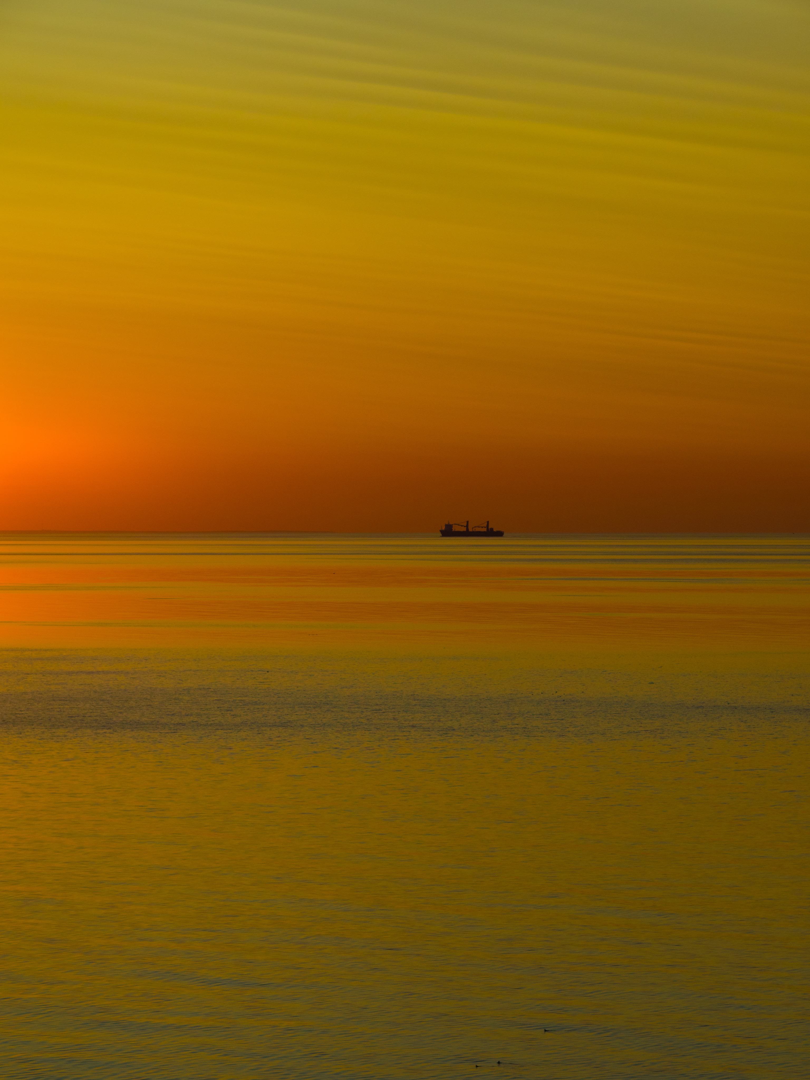 Sonnenaufgang über der Ostsee.